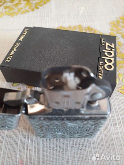 Зажигалка бензиновая zippo