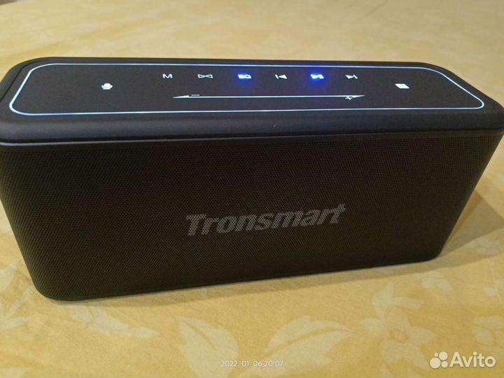 Колонка tronsmart mega pro