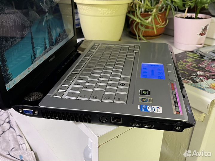 Ноутбук Toshiba 15,4 для (Офиса/Работы/Учебы)