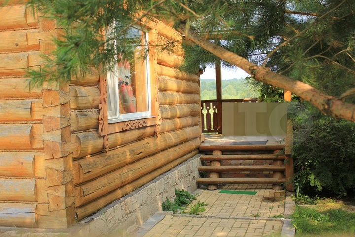 Дом 180 м² на участке 70 сот.