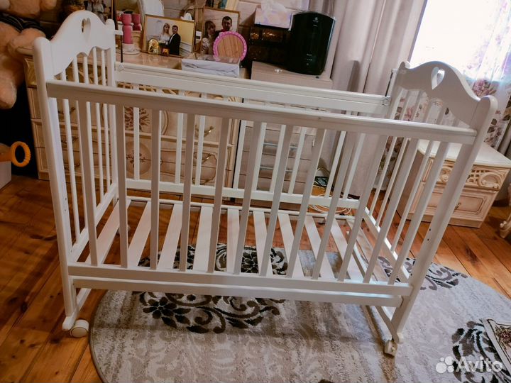 Детская кроватка