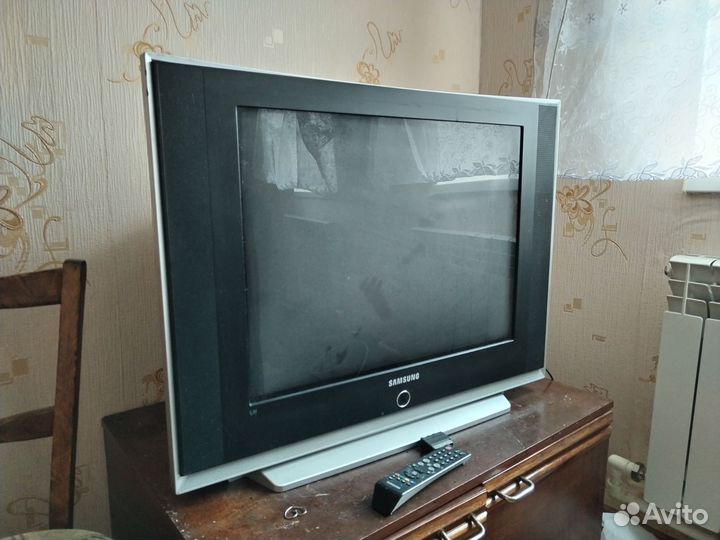 Телевизор samsung