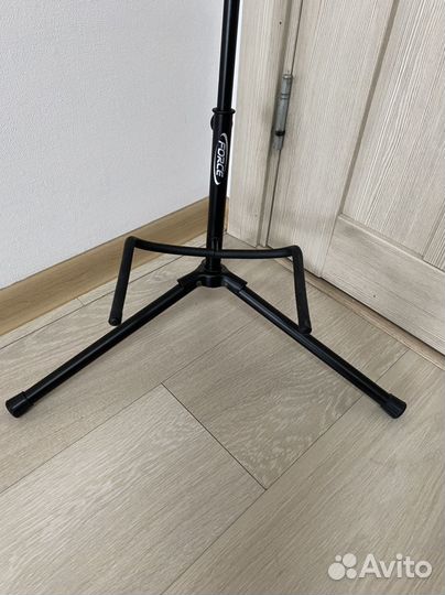 Стойка для гитары