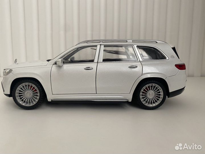 Модкль автомобиля mercedes Maybach