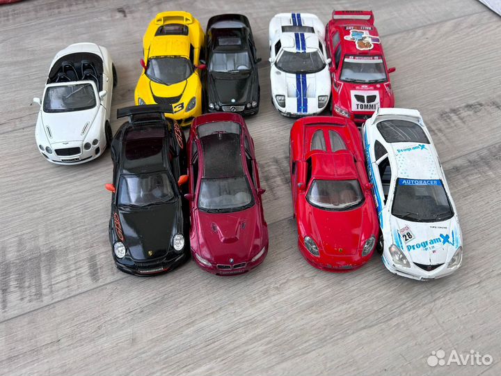 Машинки kinsmart