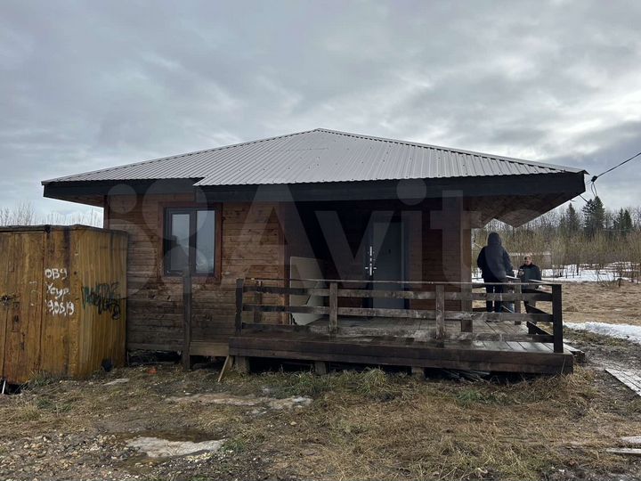 Дом 25,2 м² на участке 9,1 сот.