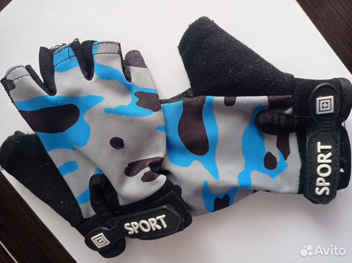 Детские спортивные перчатки