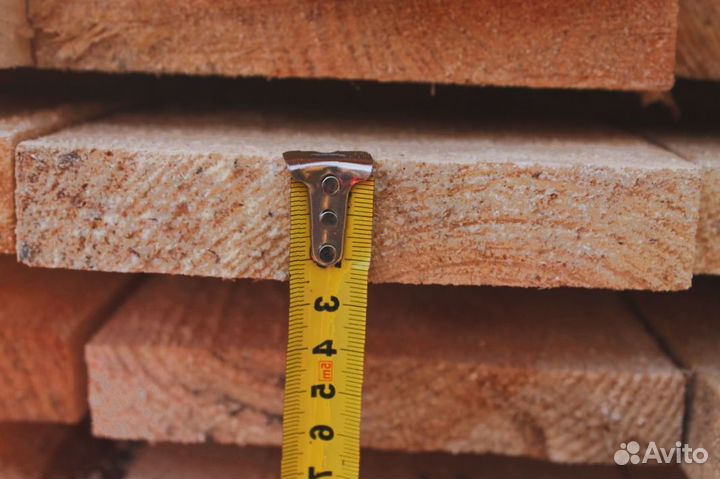 Прочные доски из сосны, надежное решение для строи