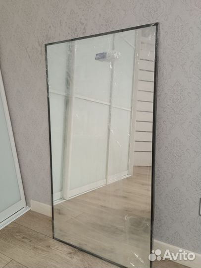 Зеркало в рамке