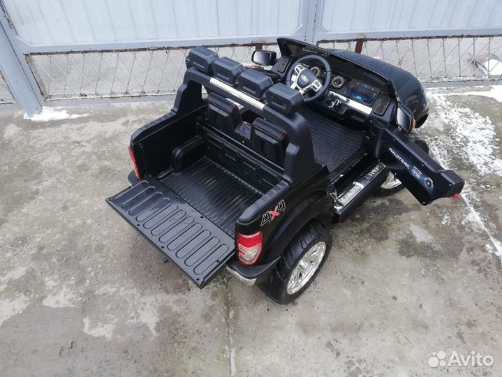 Детский электромобиль Ford Ranger 4x4 F650