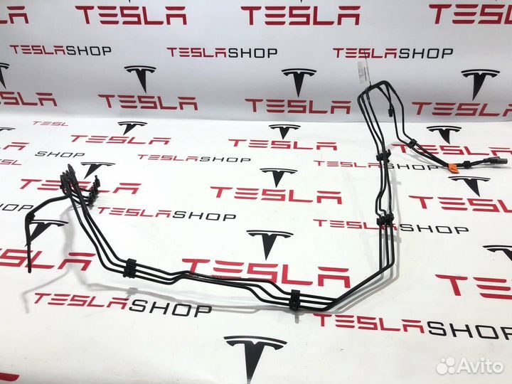 Трубка тормозная Tesla Model X 2017 1027712-00-E