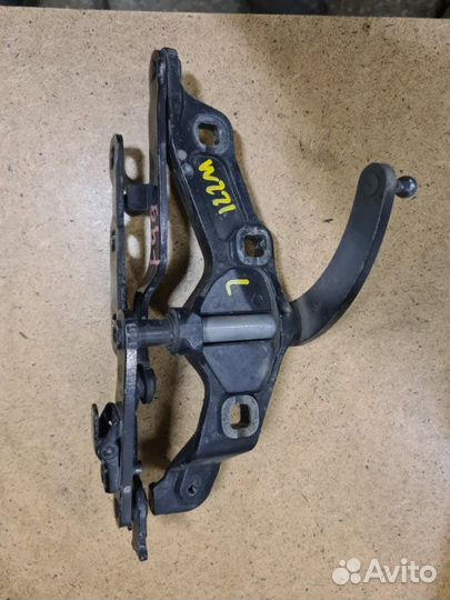 Петля капота Mercedes-Benz S-Klass седан M273.961