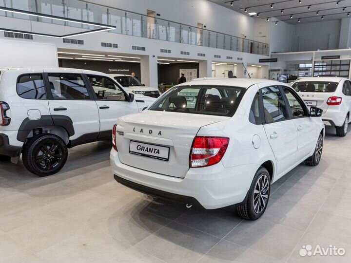 LADA Granta 1.6 МТ, 2023