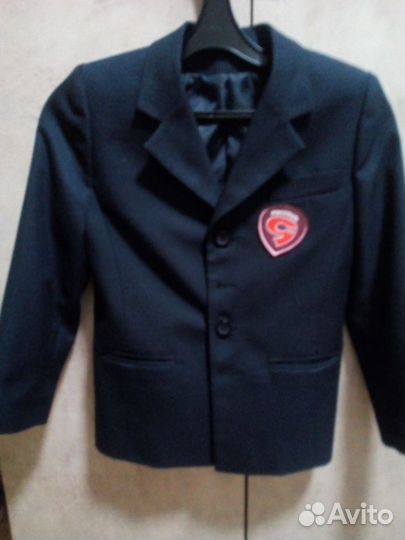 Школьный костюм