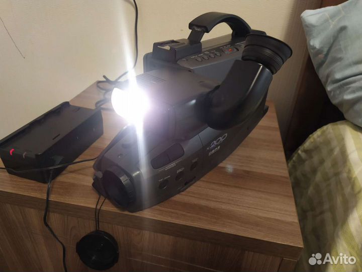 Видеокамера Hitachi