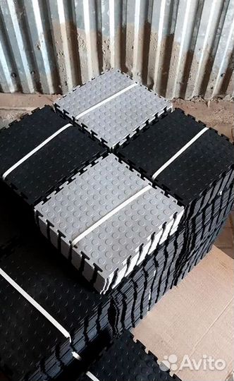 Плитка пвх для гаража