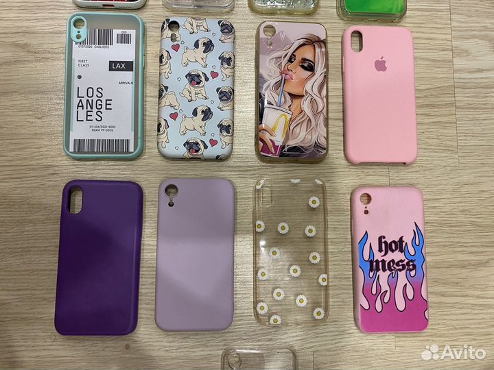 Чехлы на iPhone XR