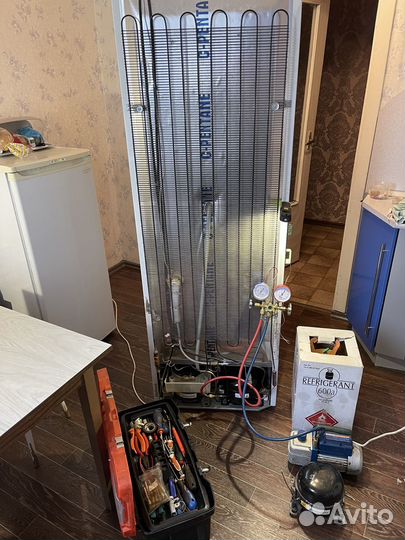 Ремонт холодильников Волхов. Частный мастер