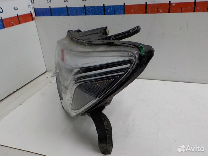 Фара левая Nissan Pathfinder
