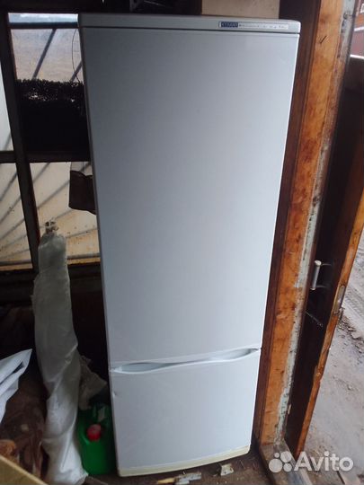Холодильник атлант бу