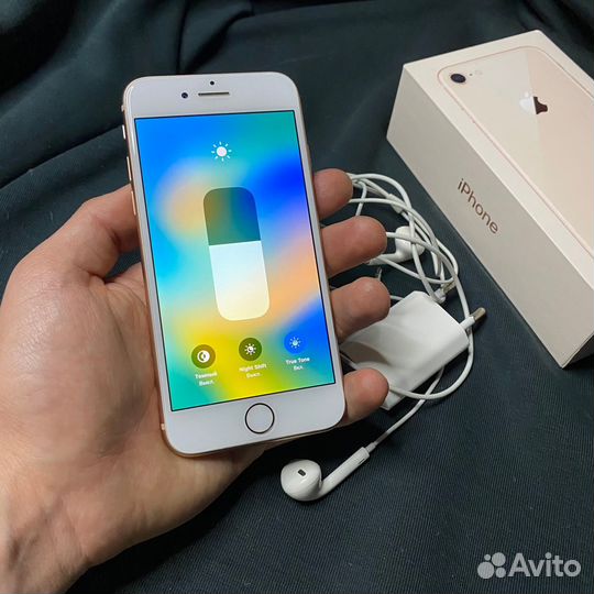 iPhone 8, 64 ГБ