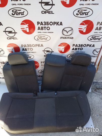 Сидения задний ряд Opel Astra H gtc
