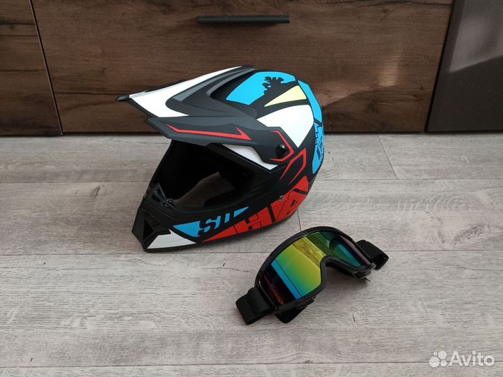 Мото шлем новый