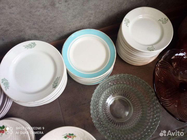 Сервиз столовый и разная посуда