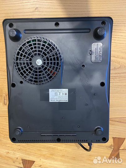 Электрическая настольная плитка Maxwell MW-1918 BK