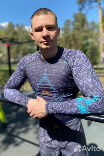 Рашгард Venum Assassin's Creed Valhalla