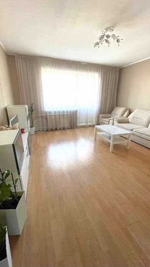 4-к. квартира, 76,7 м², 7/10 эт.