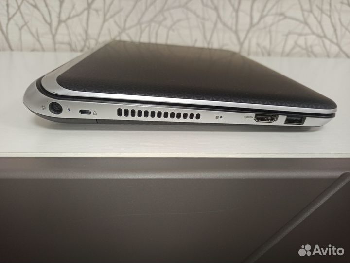 Нетбук HP Pavilion dm1 2/4/SSD