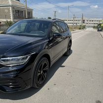 Volkswagen Tiguan 2.0 AMT, 2023, 8 000 км, с пробегом, цена 4 200 000 руб.