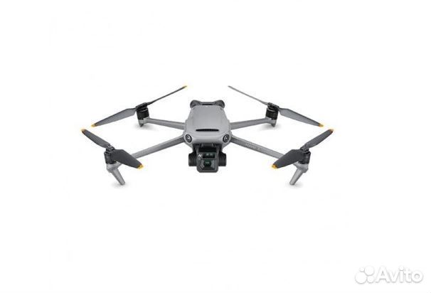 Квадрокоптер DJI Mavic 3 Fly More Combo (RC Pro)