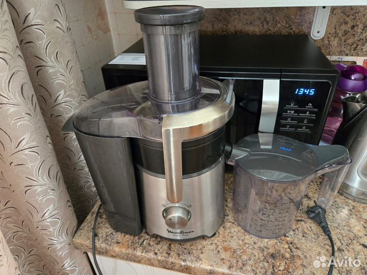 Соковыжималка Moulinex Easy Fruit JU610D10