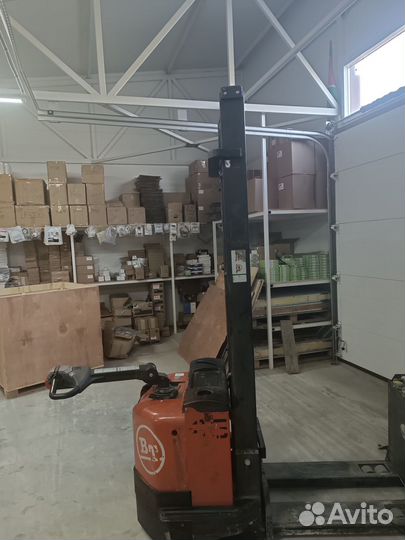 Вилочный погрузчик эллектрический