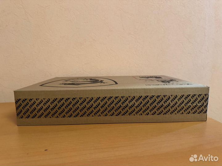 Игровой ноутбук msi 16 r8