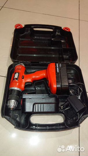 Дрель шуруповерт Black & Decker