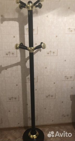 Продам вешалку