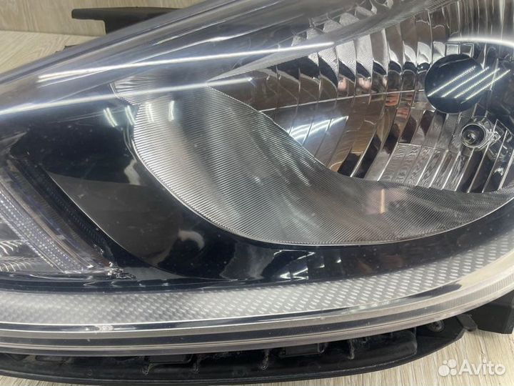 Фара передняя левая Hyundai Solaris 2