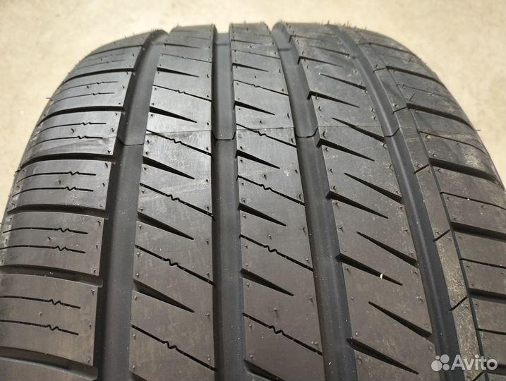 Landspider Citytraxx H/P 245/40 R20 и 275/35 R20 102W