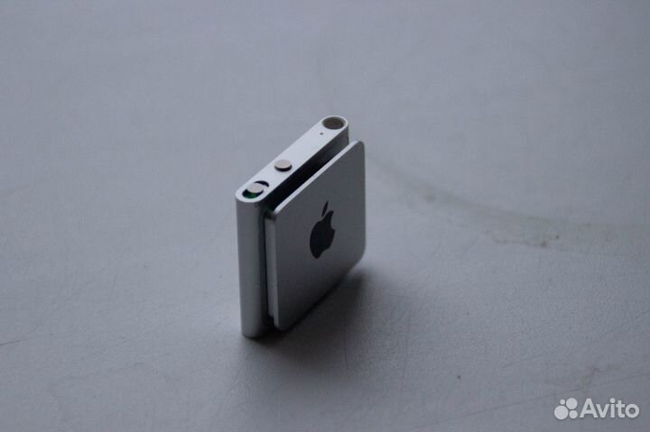 iPod shuffle 4