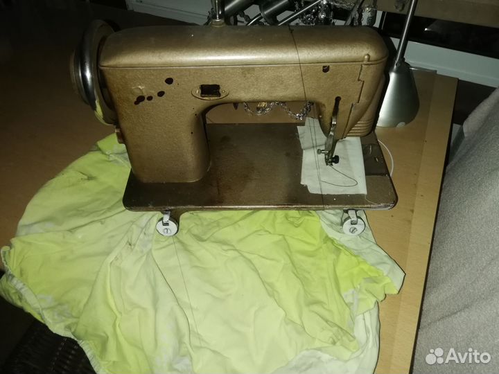 Швейная машинка