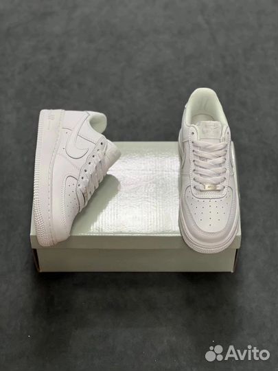 Кроссовки nike air force 1 luxe