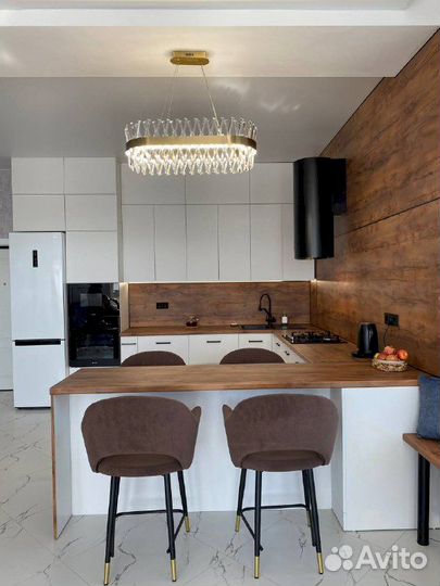 Кухня современная большая в Армавире