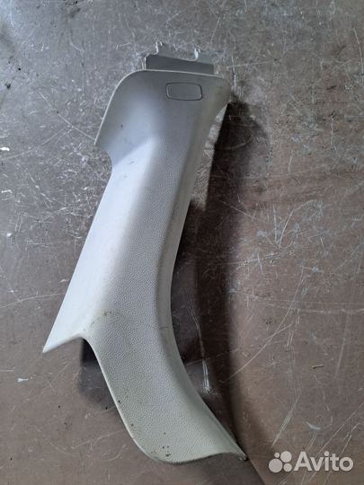 Обшивка стойки Skoda Fabia