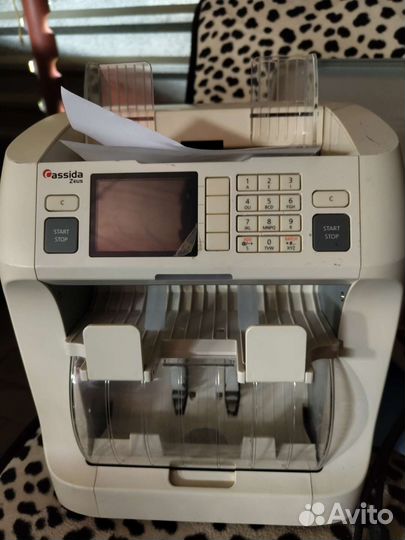 Счетчик банкнот Cassida zeus