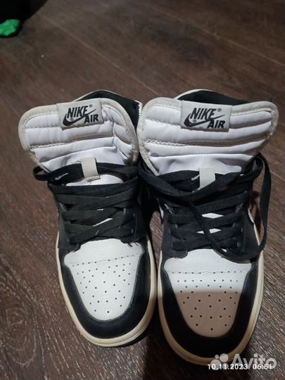 Кроссовки зимние