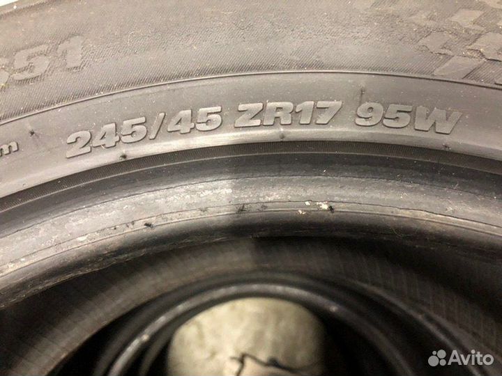 Kumho Ecsta HS51 225/55 R17 95W