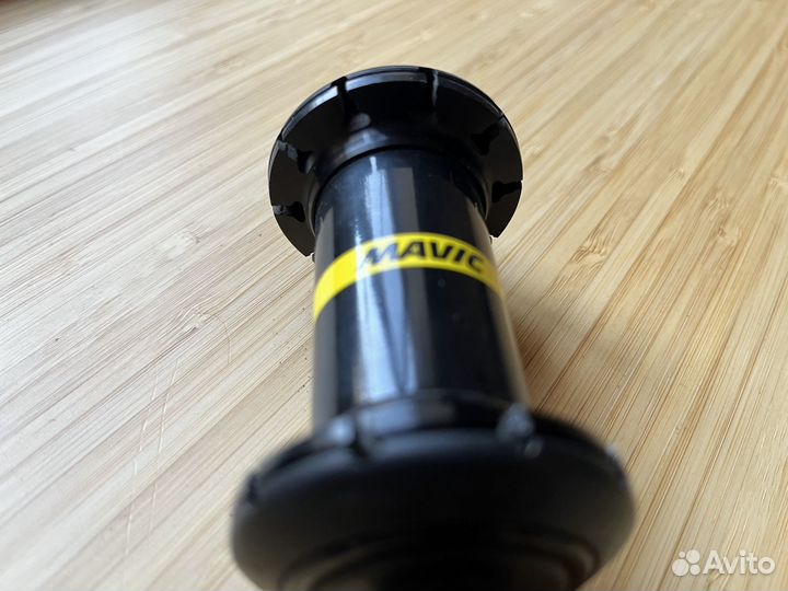 Передняя втулка Mavic Aksium